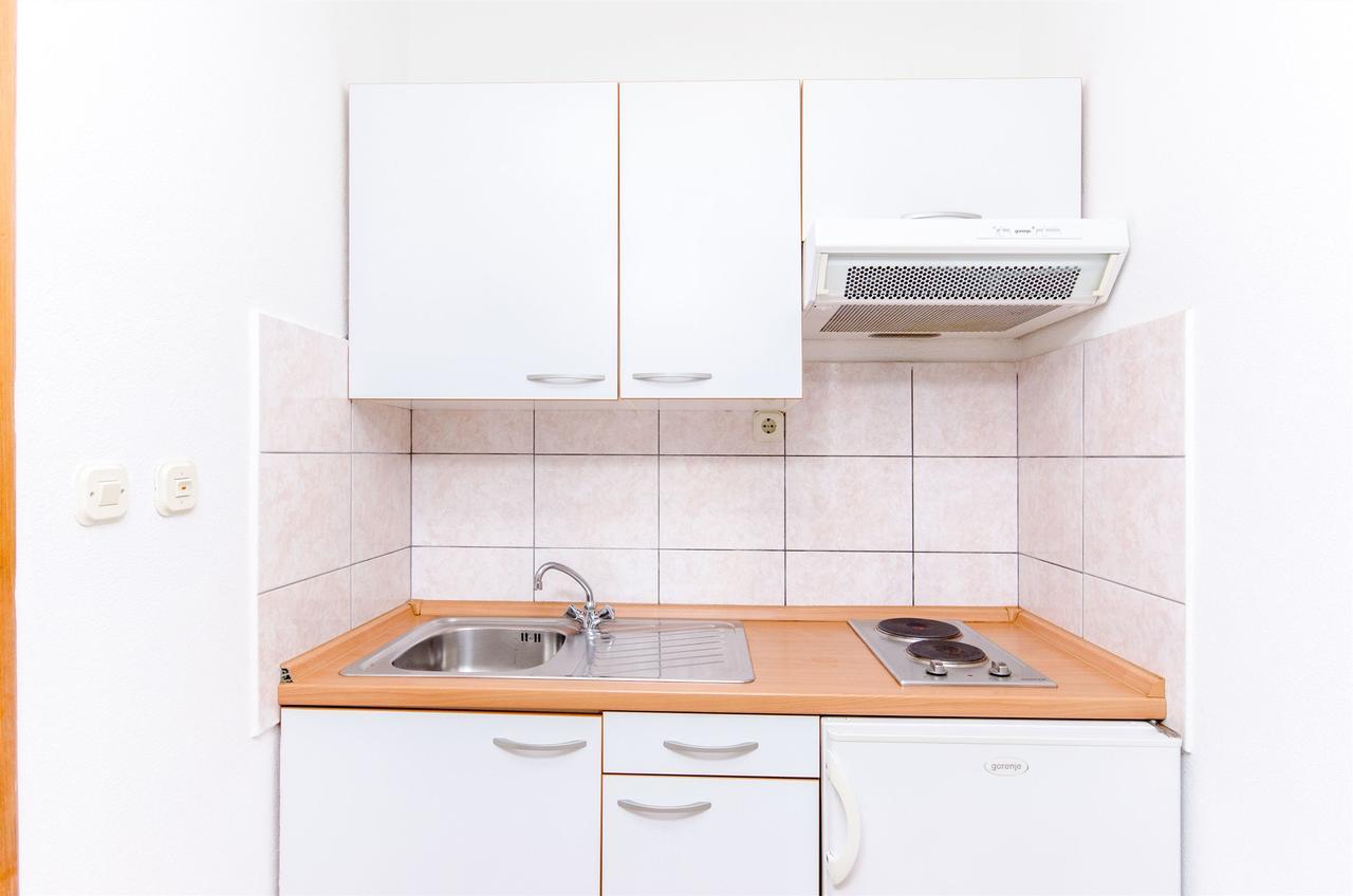Apartments Mateo Baška Voda エクステリア 写真
