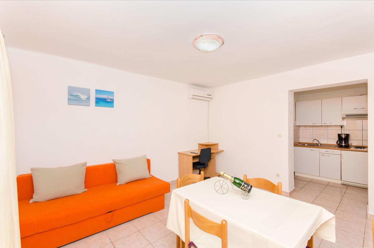 Apartments Mateo Baška Voda エクステリア 写真