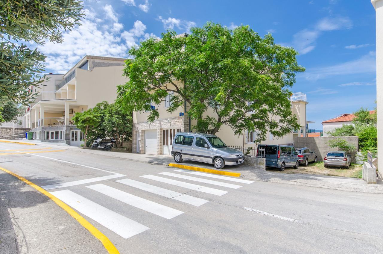 Apartments Mateo Baška Voda エクステリア 写真